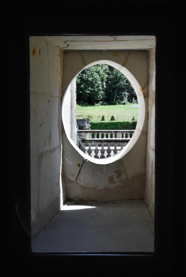 Chateau De Jalesnes Vernantes Esterno foto
