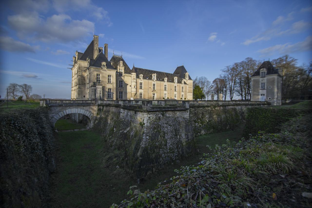 Chateau De Jalesnes Vernantes Esterno foto