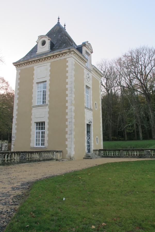 Chateau De Jalesnes Vernantes Esterno foto